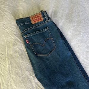 Levi’s Skinny Jean. Size 27.